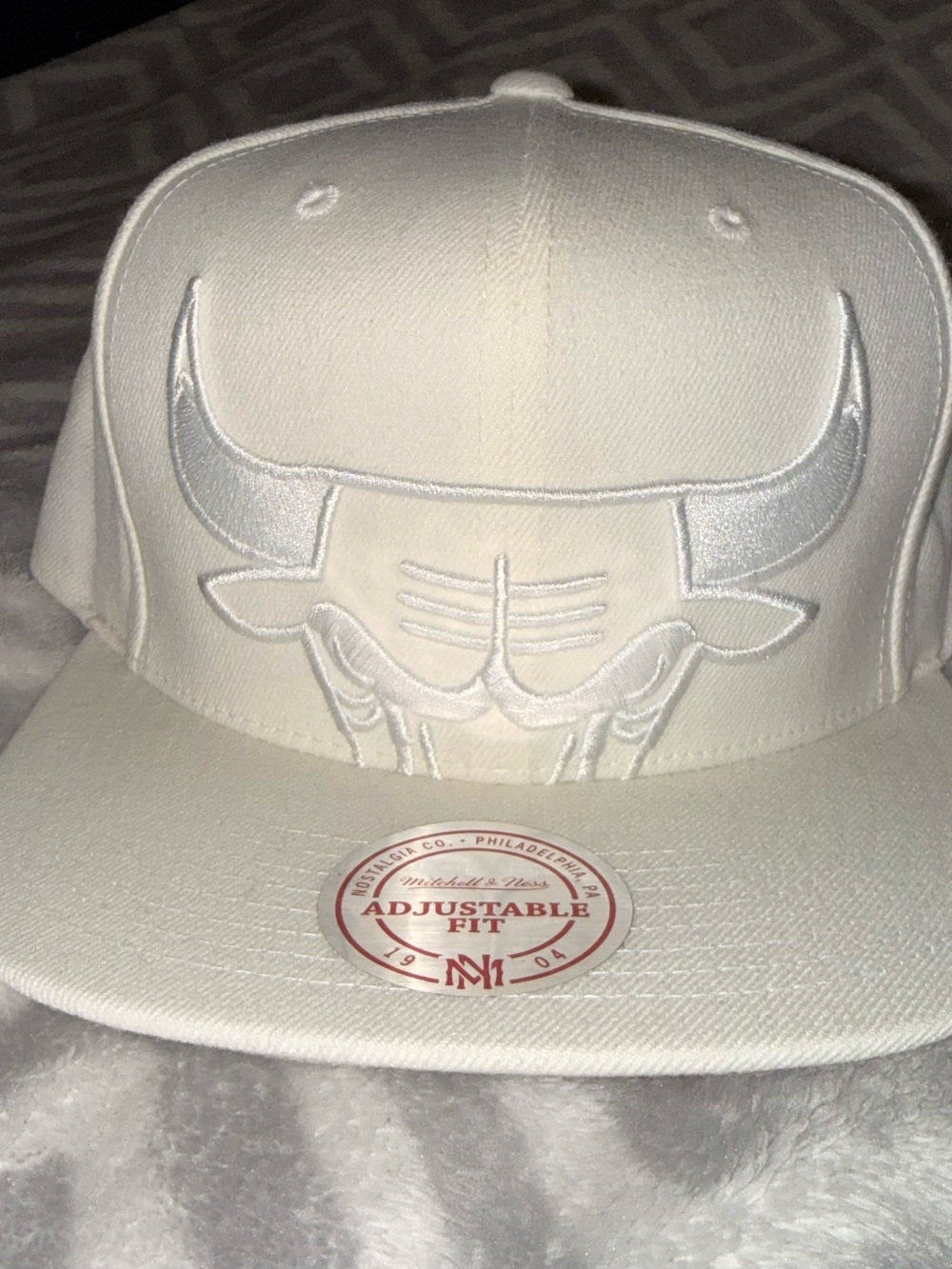 Mitchell & Ness All-White Chicago Bulls Snapback Hat